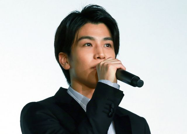 岩田剛典&杉咲花、爽やか笑顔で手を振る!『パーフェクトワールド』スペシャルトークイベント:フォトギャラリー