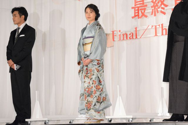 佐藤健＆有村架純の着物姿がステキ！『るろうに剣心　最終章 The Beginning』初日舞台あいさつ：フォトギャラリー