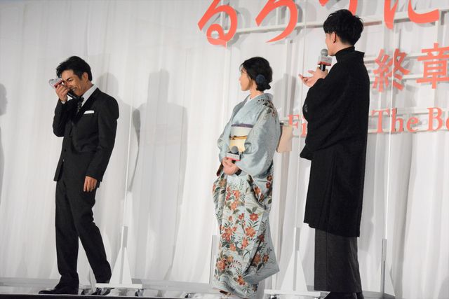 佐藤健＆有村架純の着物姿がステキ！『るろうに剣心　最終章 The Beginning』初日舞台あいさつ（14枚目）