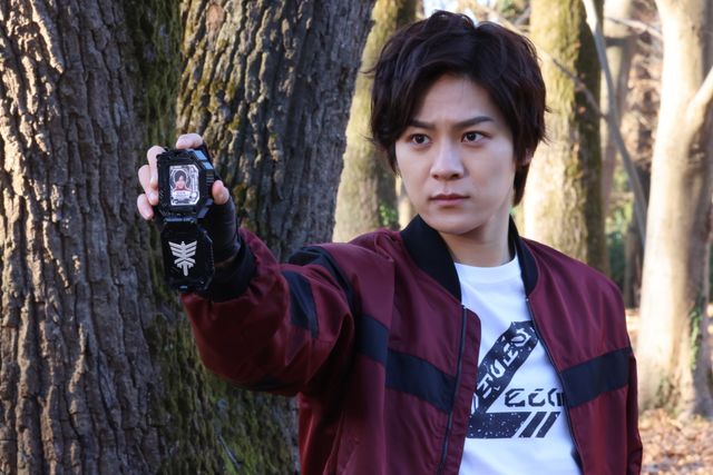 鑑識課のキキ＆コトが事件捜査！「超宇宙刑事ギャバン インフィニティ」第3話場面写真（2枚目）