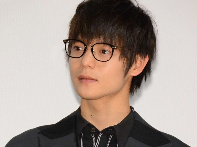 窪田正孝、メガネで登場！映画『犬猿』初日舞台あいさつ（3枚目）