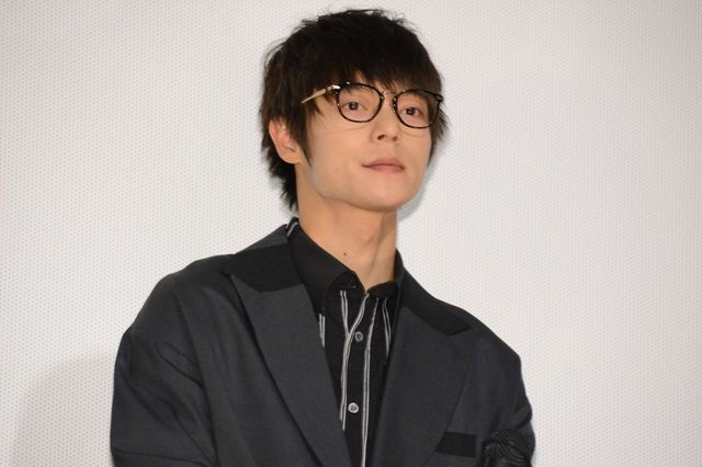 窪田正孝、メガネで登場！映画『犬猿』初日舞台あいさつ（5枚目）