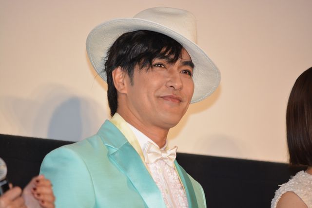 綾瀬はるか、坂口健太郎ら登場『今夜、ロマンス劇場で』初日舞台あいさつ（4枚目）