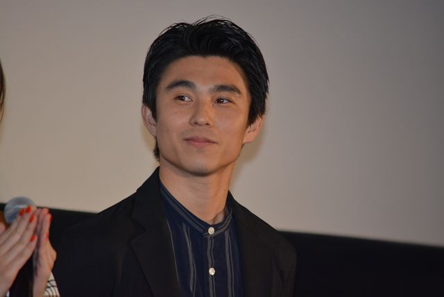 綾瀬はるか、坂口健太郎ら登場『今夜、ロマンス劇場で』初日舞台あいさつ（8枚目）