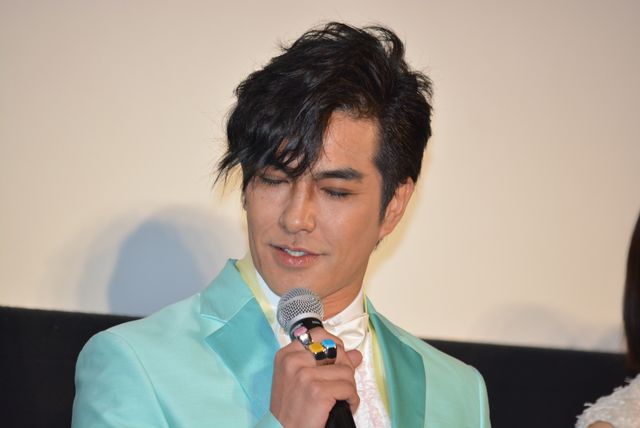 綾瀬はるか、坂口健太郎ら登場『今夜、ロマンス劇場で』初日舞台あいさつ（12枚目）