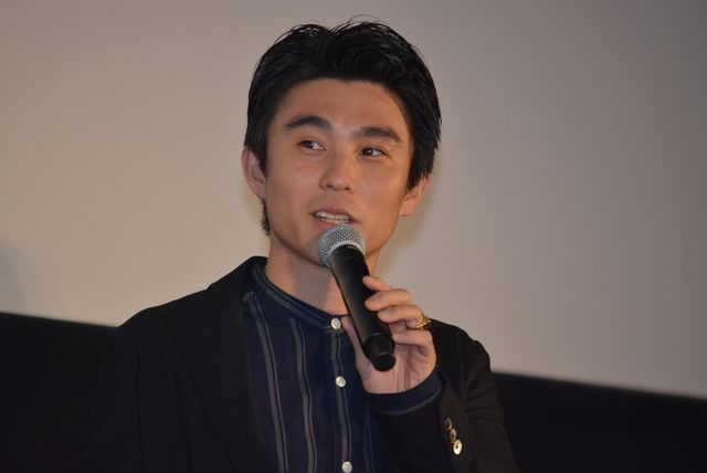 綾瀬はるか、坂口健太郎ら登場『今夜、ロマンス劇場で』初日舞台あいさつ（14枚目）