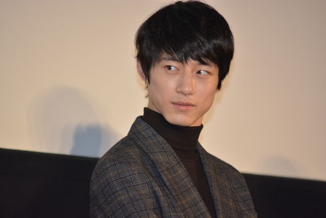 綾瀬はるか、坂口健太郎ら登場『今夜、ロマンス劇場で』初日舞台あいさつ（16枚目）