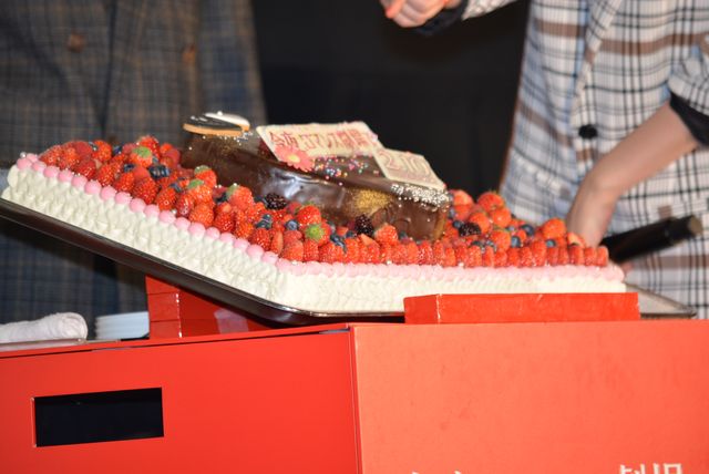 綾瀬はるか、坂口健太郎ら登場『今夜、ロマンス劇場で』初日舞台あいさつ（17枚目）