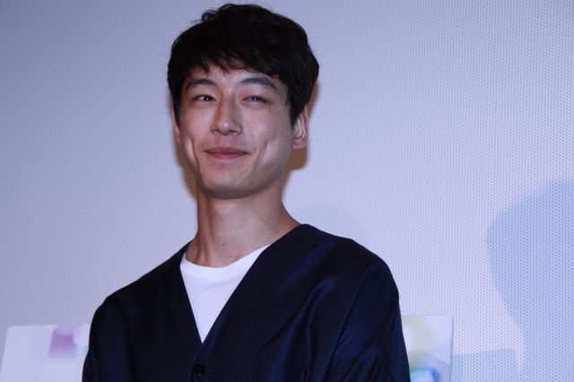 塩顔王子・坂口健太郎の笑顔を堪能!フォトギャラリー（3枚目）