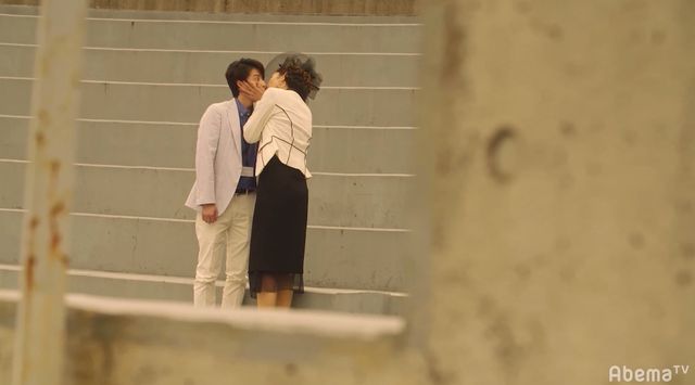 水野美紀＆小池徹平のキスシーン！「奪い愛、夏」（9枚目）