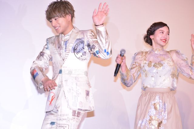 衣装がかわいい！『ひるなかの流星』公開記念舞台あいさつフォトギャラリー：フォトギャラリー