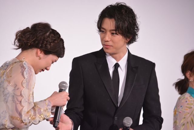 衣装がかわいい！『ひるなかの流星』公開記念舞台あいさつフォトギャラリー（20枚目）