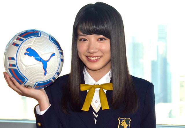 永野芽郁、高校サッカー応援マネージャーに決定！囲み取材フォトギャラリー（6枚目）