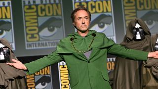 『アベンジャーズ/ドゥームズデイ』ルッソ兄弟が新たな意味深投稿 今夜SXSWでサプライズを予告