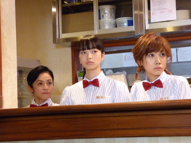 小松菜奈＆大泉洋『恋は雨上がりのように』新写真5枚（5枚目）