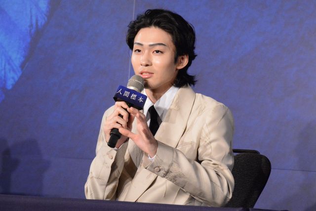 西島秀俊＆市川染五郎“親子”登壇！湊かなえ原作の衝撃作「人間標本」制作発表会見（14枚目）