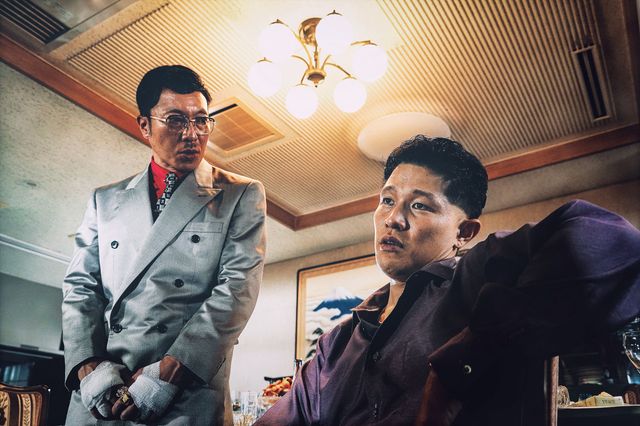 『孤狼の血 LEVEL2』恐ろしすぎる鈴木亮平の劇中カット（3枚目）