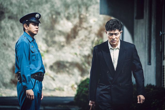 『孤狼の血 LEVEL2』恐ろしすぎる鈴木亮平の劇中カット（4枚目）