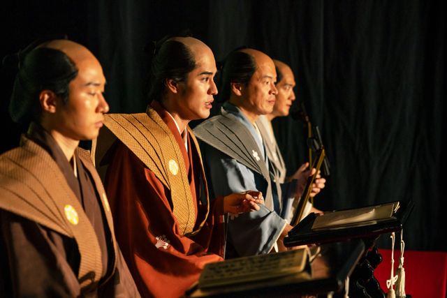 カリスマ“馬面太夫”（寛一郎）に涙を流す女郎たち…「べらぼう」第11回場面写真（2枚目）