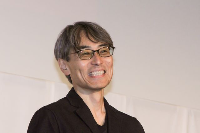 上野樹里、赤のドレスで林遣都と登壇！『隣人X －疑惑の彼女－』完成披露舞台挨拶（13枚目）