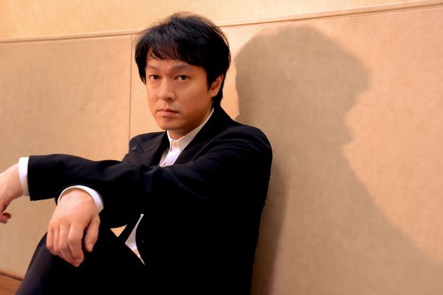 丸山隆平、大人の魅力さく裂　映画『金子差入店』インタビュー撮り下ろしカット（7枚目）