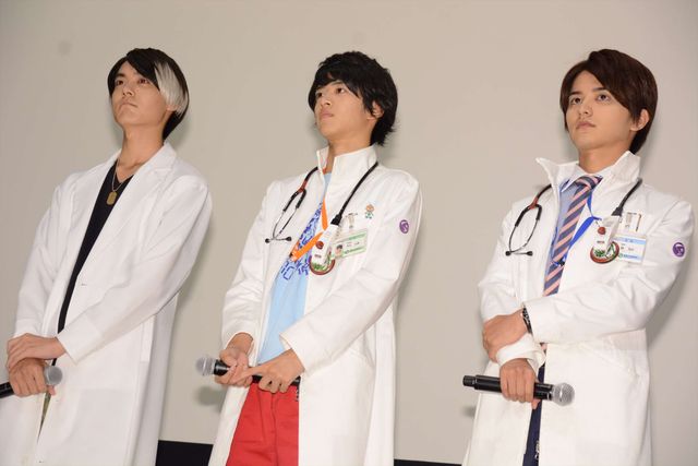 先生たちが楽しそうでなによりです！『劇場版　仮面ライダーエグゼイド　トゥルー・エンディング』の初日舞台あいさつ（9枚目）