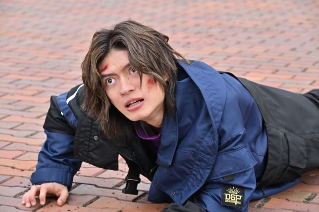 窮地の英寿に景和＆祢音は…「仮面ライダーギーツ」第14話「謀略V：怒りのグレア」（4枚目）