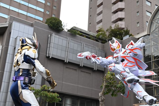 世界の終幕迫る…「仮面ライダーギーツ」第38話「慕情F：九尾の白狐！」：フォトギャラリー