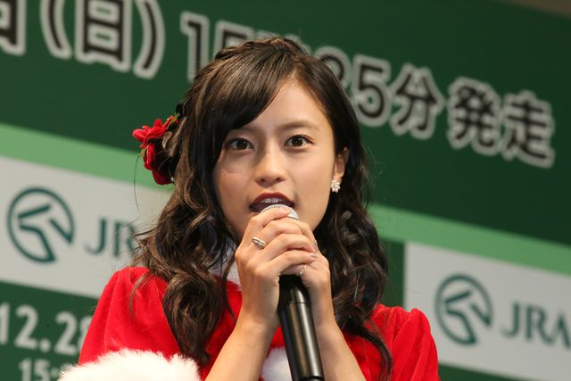 小島瑠璃子、サンタ衣装で登場！フォトギャラリー（3枚目）