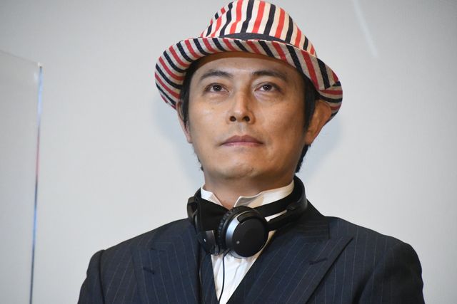 “白馬の王子様”姿で『ドンブラザーズ』舞台挨拶に登場したイヌブラザー・犬塚翼さん（9枚目）