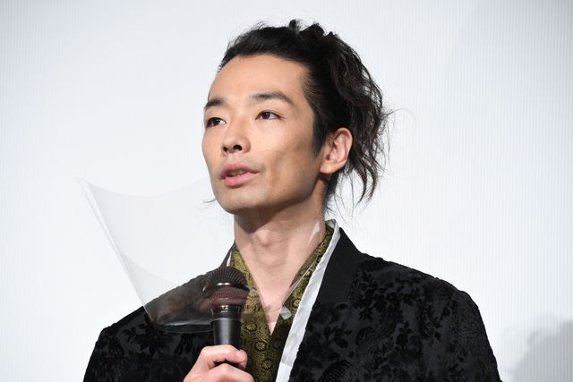 森山未來＆北村匠海＆勝地涼、ボクシングの構え！『アンダードッグ』公開記念舞台あいさつ（3枚目）