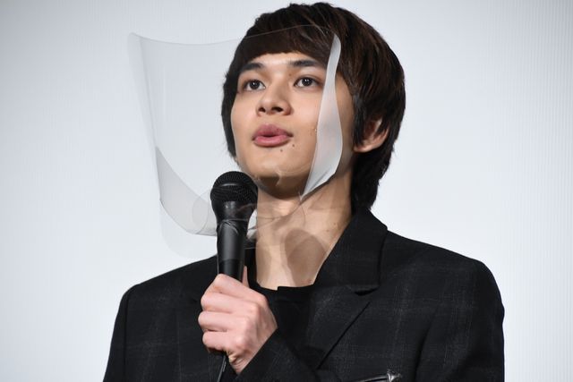 森山未來＆北村匠海＆勝地涼、ボクシングの構え！『アンダードッグ』公開記念舞台あいさつ（5枚目）