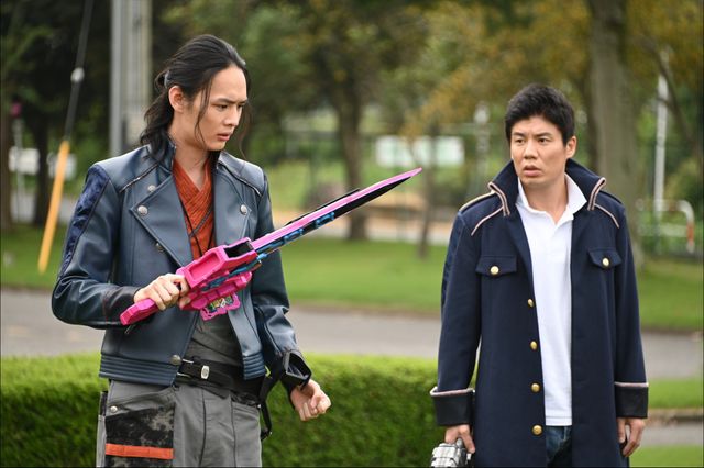 仮面ライダースラッシュ・大秦寺哲雄＆バスター・尾上亮が登場！スピンオフ「剣士列伝」第1話：フォトギャラリー