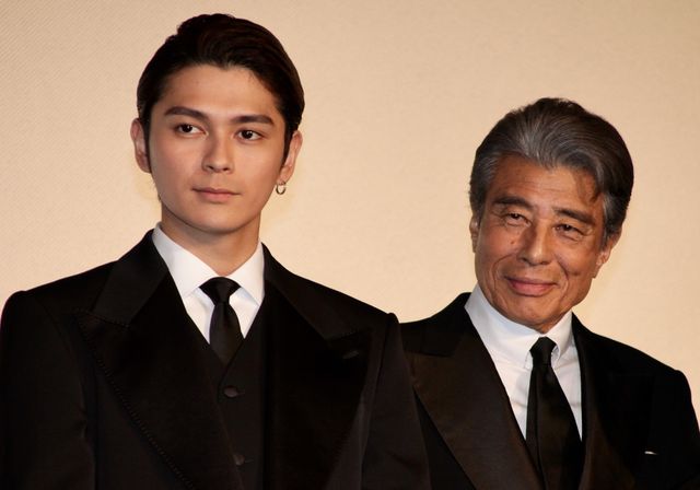 眞栄田郷敦、舘ひろし