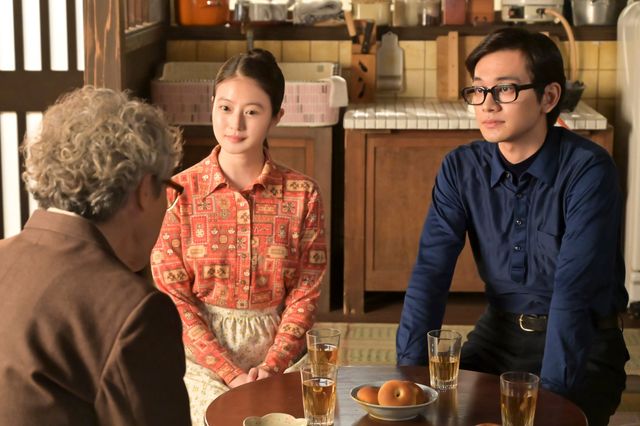 笑顔のない少女が辛辣な言葉を…「あんぱん」第22週「愛するカタチ」第109回（4枚目）