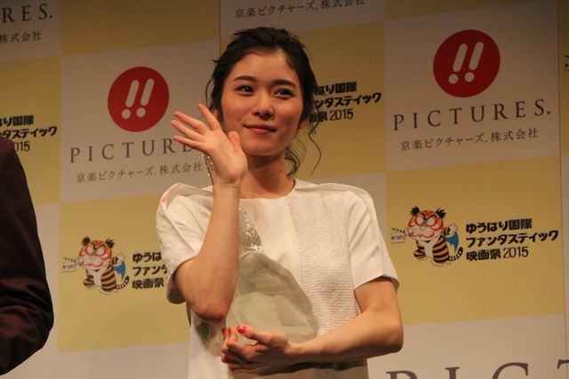 松岡茉優＆武田梨奈が感涙…-ゆうばり映画祭開幕フォトギャラリー（12枚目）