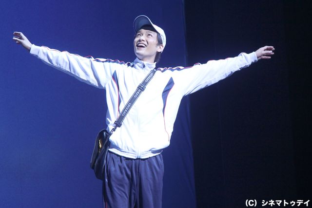 KAT-TUNの上田竜也主演！舞台「冬眠する熊に添い寝してごらん」フォトコール＆囲み取材フォトギャラリー（5枚目）