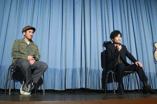 稲垣吾郎、ファンと至近距離で触れ合い！『半世界』舞台あいさつ（3枚目）
