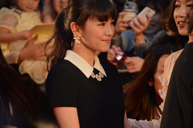 木村文乃、純白ドレスで華やかにレッドカーペット登場！フォトギャラリー（46枚目）