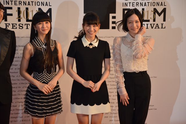 木村文乃、純白ドレスで華やかにレッドカーペット登場！フォトギャラリー（49枚目）