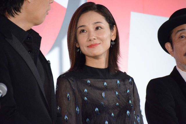 黒柳徹子とメル友の福山雅治！『SCOOP!』初日舞台あいさつフォトギャラリー（4枚目）