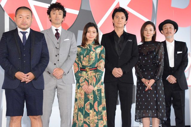 黒柳徹子とメル友の福山雅治！『SCOOP!』初日舞台あいさつフォトギャラリー（15枚目）