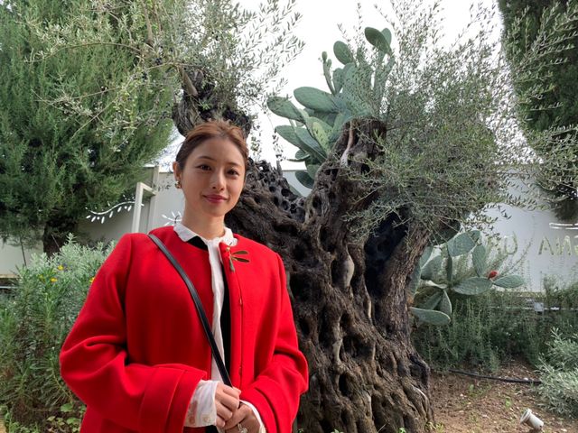 ワンコも石原さとみも可愛い…「石原さとみのすっぴん旅inギリシャ」（3枚目）