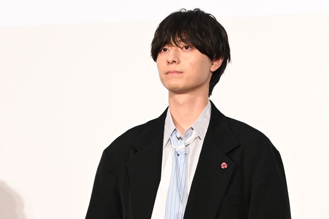 輝く美貌！原菜乃華×作間龍斗（ACEes）『ないものねだりの君に光の花束を』 完成披露の様子（12枚目）