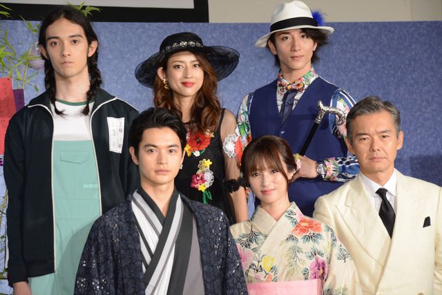 深田恭子＆瀬戸康史が7年ぶり共演「ルパンの娘」記者会見：フォトギャラリー