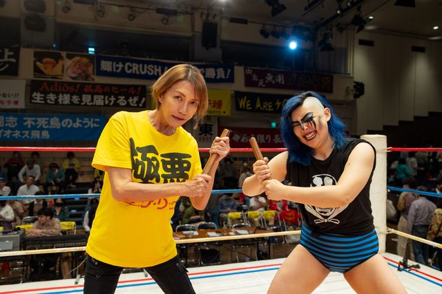 「極悪女王」撮影現場に“レジェンド”ズラリ！笑顔あふれる11枚（9枚目）