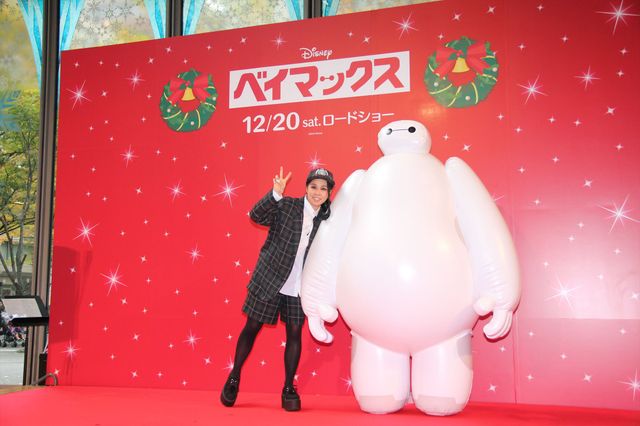 AI、最愛の妹217（NINA）のサプライズに涙　画像ギャラリー（6枚目）