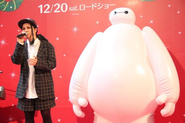 AI、最愛の妹217（NINA）のサプライズに涙　画像ギャラリー（8枚目）