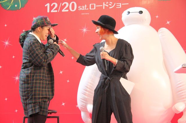 AI、最愛の妹217（NINA）のサプライズに涙　画像ギャラリー（9枚目）