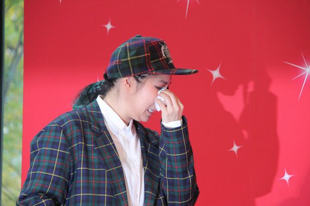 AI、最愛の妹217（NINA）のサプライズに涙　画像ギャラリー（11枚目）